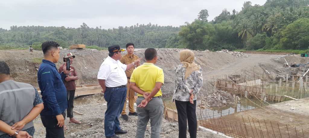 Bupati Padangpariaman Suhatri Bur; Pembangunan Cek Dam Sungai Limau Kembali&nbsp;Berlanjut