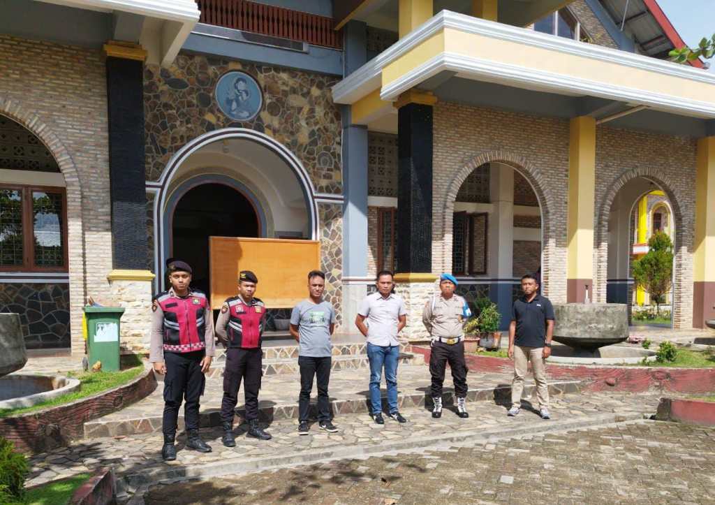 Polres Tapanuli Tengah laksanakan Pengamanan Ibadah Minggu di&nbsp;Gereja