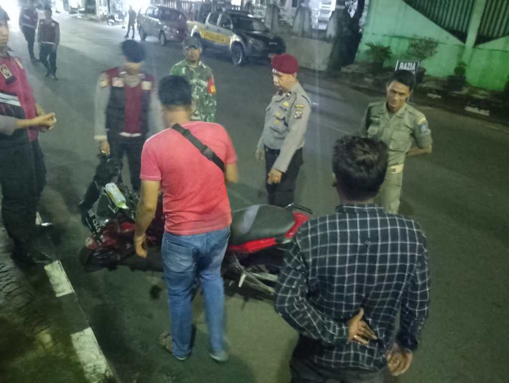 Polres Sibolga Tingkatkan Patroli Gabungan Tiga Pilar Dan Razia, Cegah Kejahatan&nbsp;Jalanan
