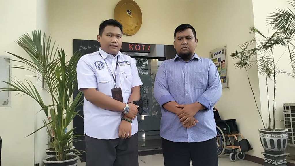 Sekretaris Dinas Pendidikan Kabupaten Grobogan alergi terhadap wartawan dan&nbsp;LSM.
