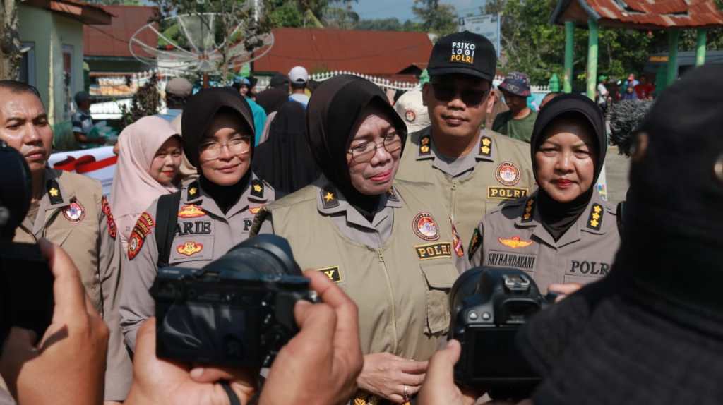 Hibur Anak-anak di Sungai Jambu, SSDM Polri berikan pelayanan Trauma Healing