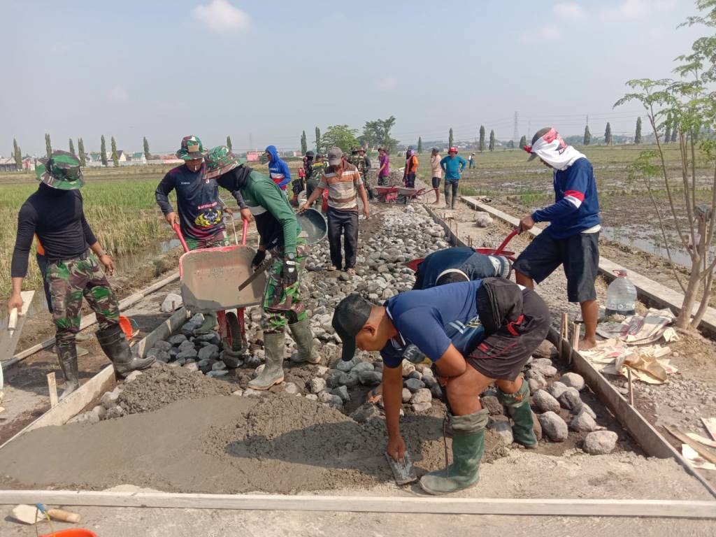 Berjalan dengan lancar, Memasuki hari Ke -7 Betonisasi Jalan telah mencapai&nbsp;25%