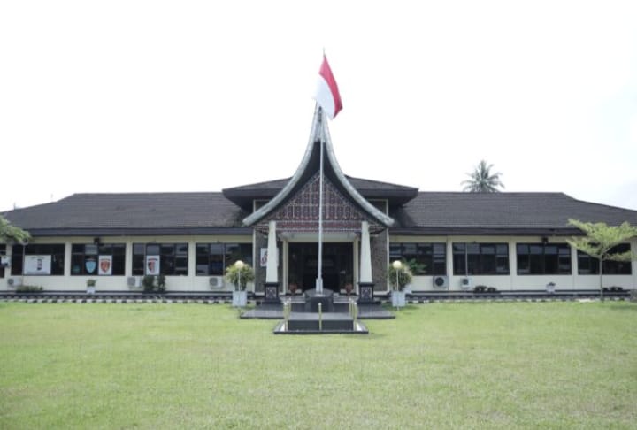 Viral Video Oknum Sekretaris Satpol PP Kota Payakumbuh mendatangi Kantor Satlantas Polres Payakumbuh, Ini Penjelasan&nbsp;Polisi