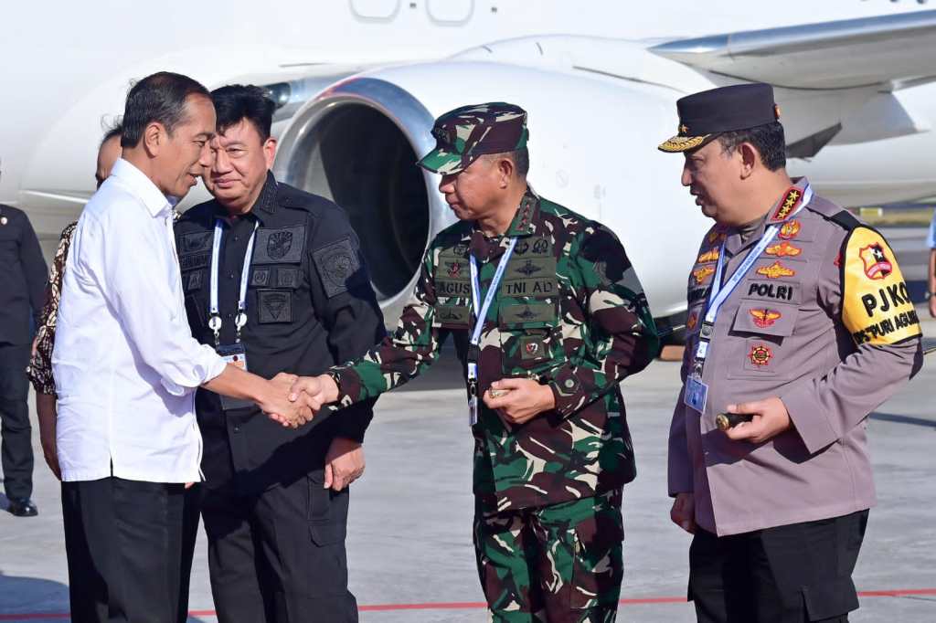Pimpin KTT World Water Forum, Panglima TNI Sambut Kedatangan Presiden Jokowi Di Bali