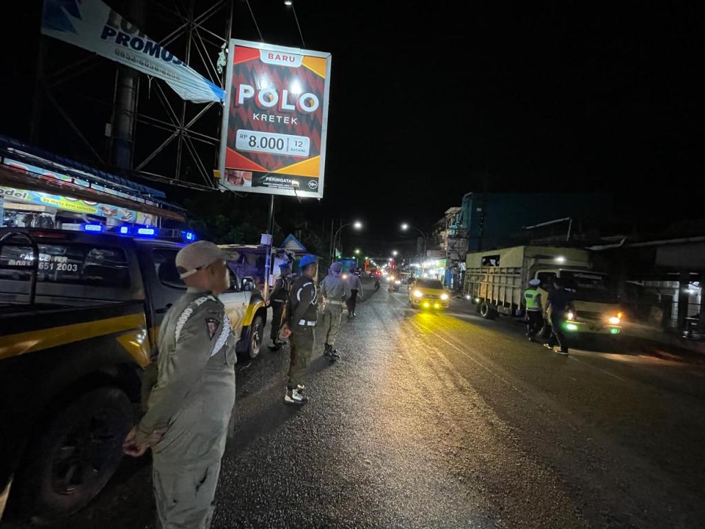 Pastikan Sitkamtibmas Kondusif, Polres Sibolga Patroli Gabungan Tiga Pilar Dan Razia
