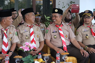 Kwarcab Pramuka 04.02 Kabupaten Inhil Laksanakan Apel Gelar Senja di Halaman Kediaman&nbsp;Bupati
